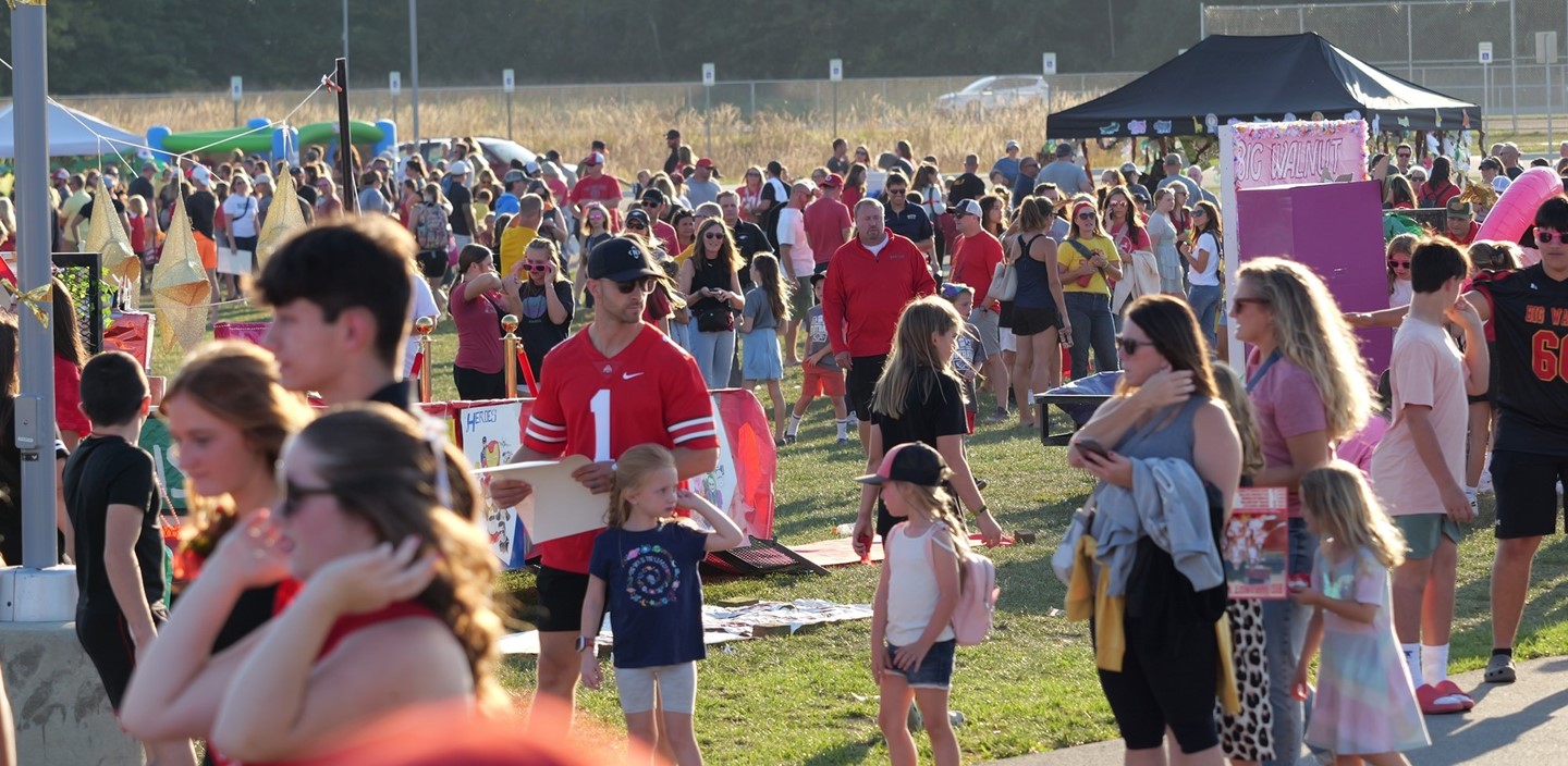Homecoming tailgate wideshot at Big Walnut High School