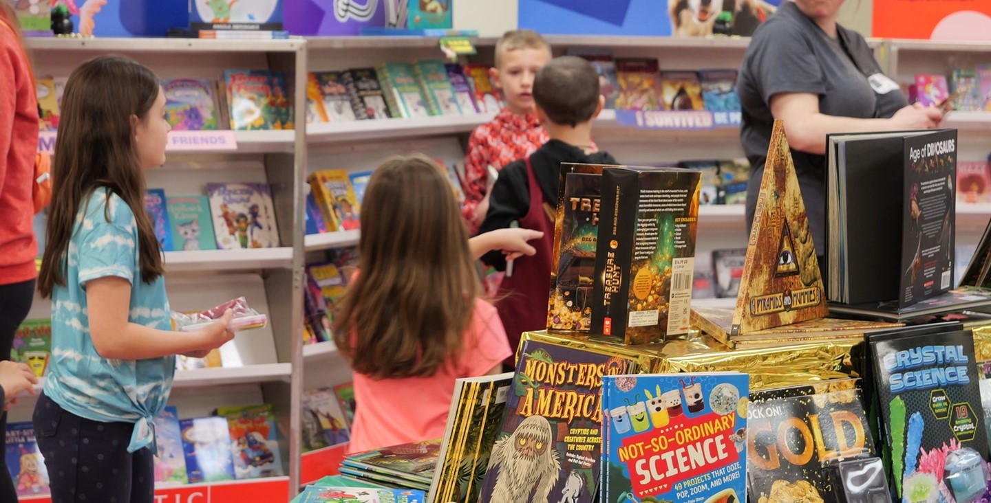 The Book Fair visits Big Walnut Elementary
